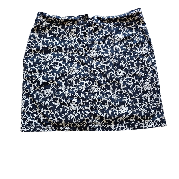 Karen Scott Dresses & Skirts - Karen Scott Mini Pencil Skort Blue And White